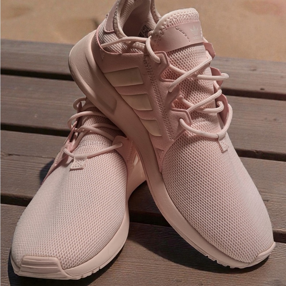 Adidas Women's Soft Pink Mesh Sneakers